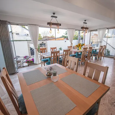 Habitación en casa particular Thaya Mangalia