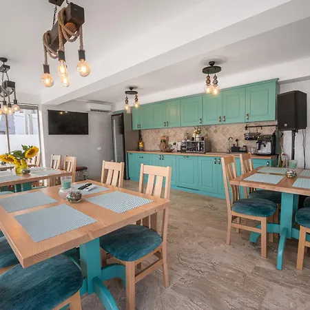 בית אירוח Thaya מנגליה