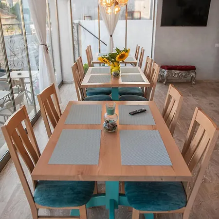 Thaya בית אירוח *