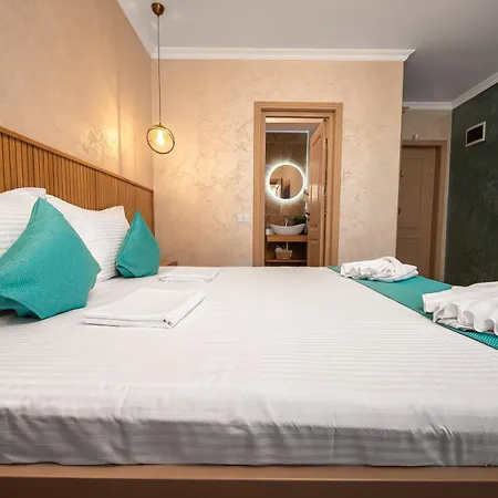 Thaya Alloggio in famiglia *