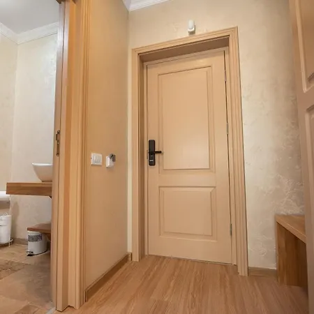 Thaya * מנגליה